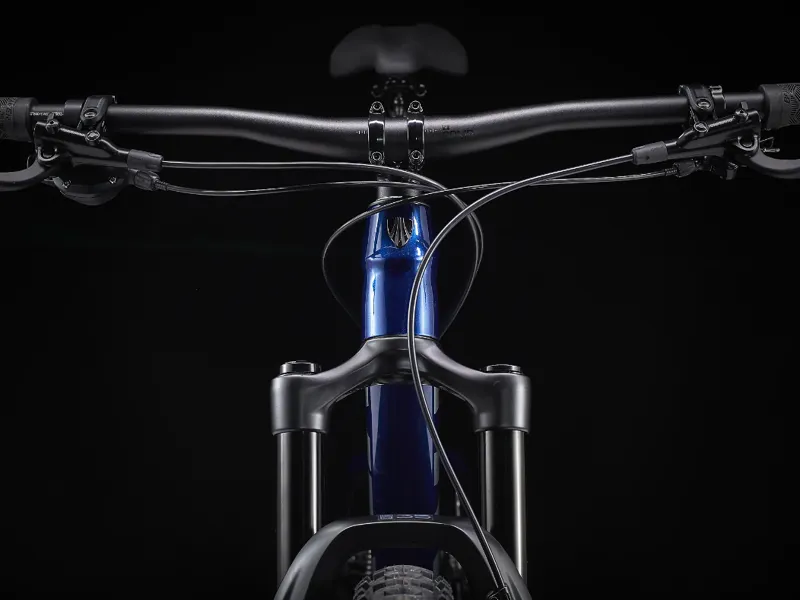 Trek Roscoe 8 Hardtail Mountain Bike 2025 in Blue-2